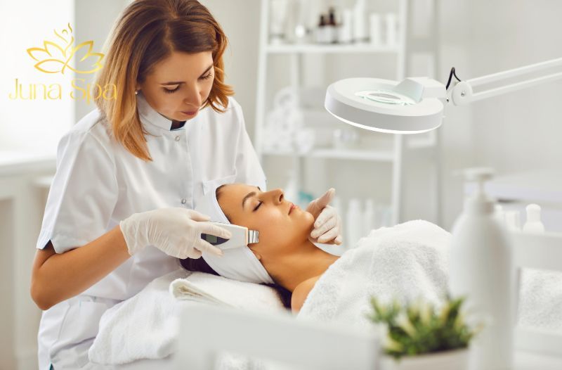 Tẩy da chết hóa học hay vật lý