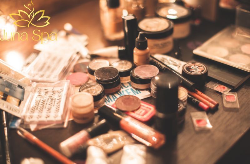 Cẩn trọng với mỹ phẩm mua trôi nổi trên mạng