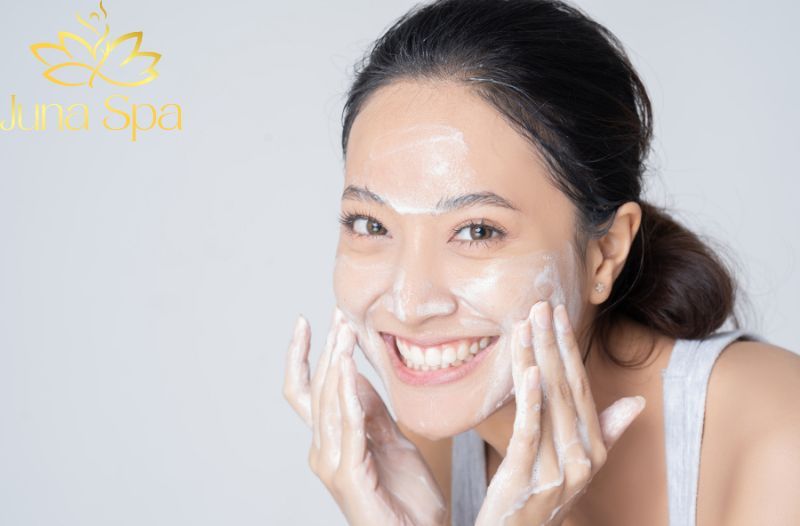 rửa mặt đúng cách