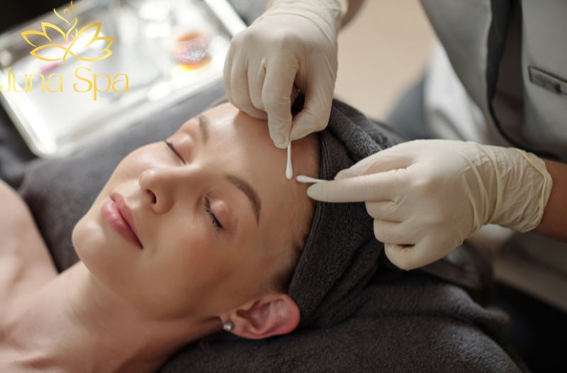 Chăm sóc da trong 72 giờ sau lấy nhân mụn