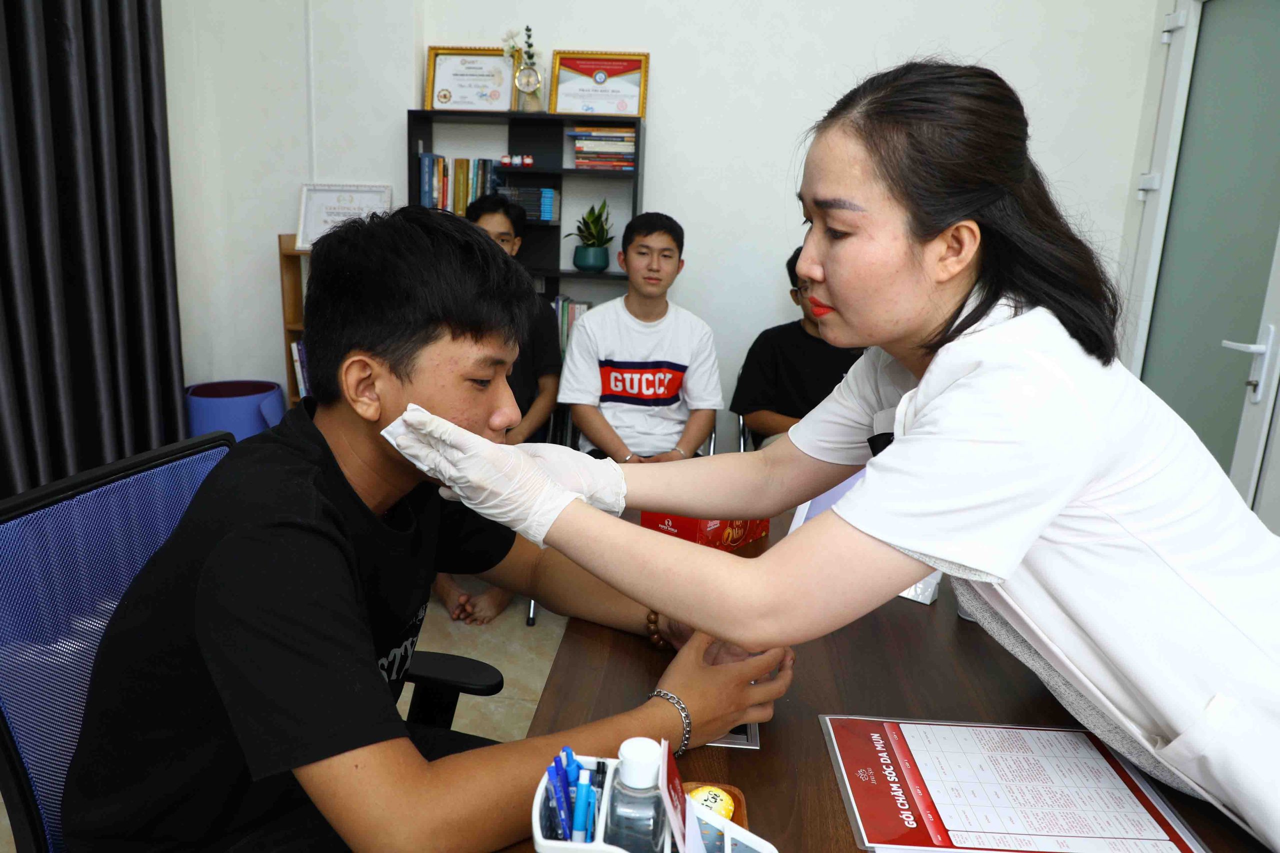soi khám da