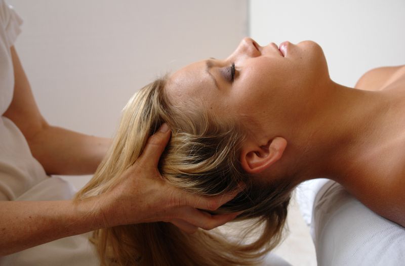 Điều gì quyết định sự phát triển của tóc