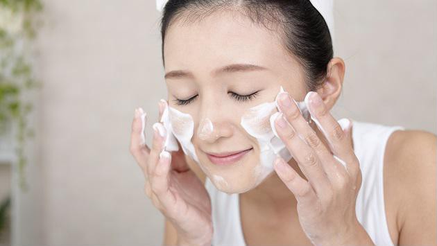 chăm sóc dưỡng trắng da tại nhà