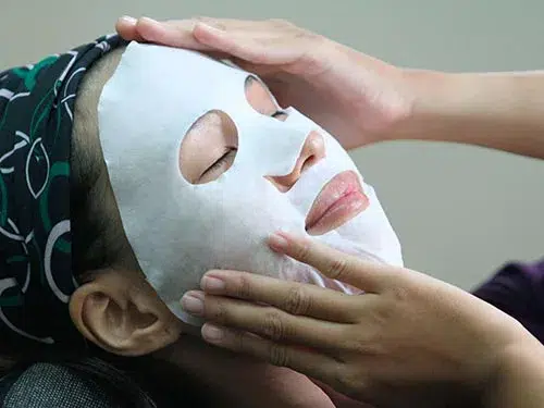 đắp mặt nạ