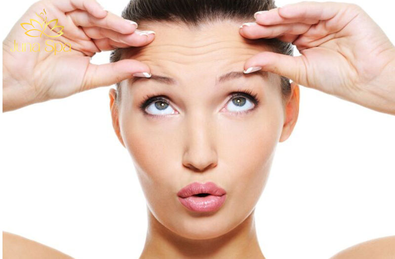 massage quanh vùng mắt