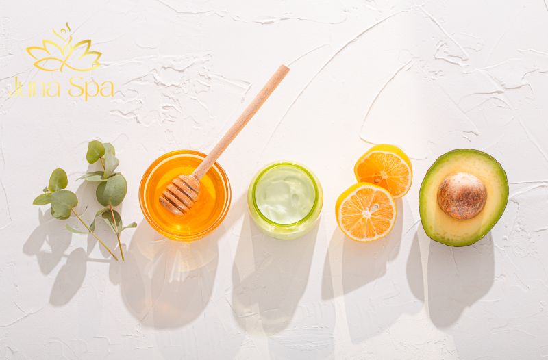 Sử dụng các nguyên liệu tự nhiên hỗ trợ phục hồi da