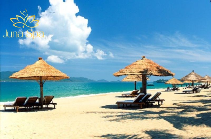 Bãi biển Nha Trang