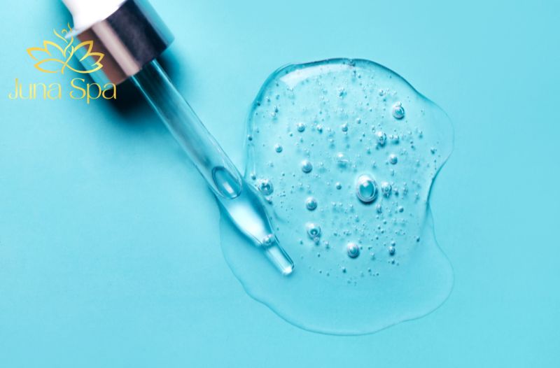 Hyaluronic Acid (HA) – Dưỡng ẩm sâu, cho da căng mọng tức thì