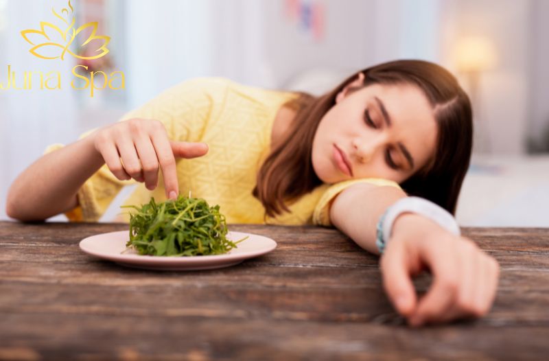 Không đảm bảo chế độ ăn uống lành mạnh