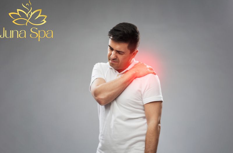 Những đối tượng dễ gặp đau cổ vai gáy - Không chỉ riêng dân văn phòng