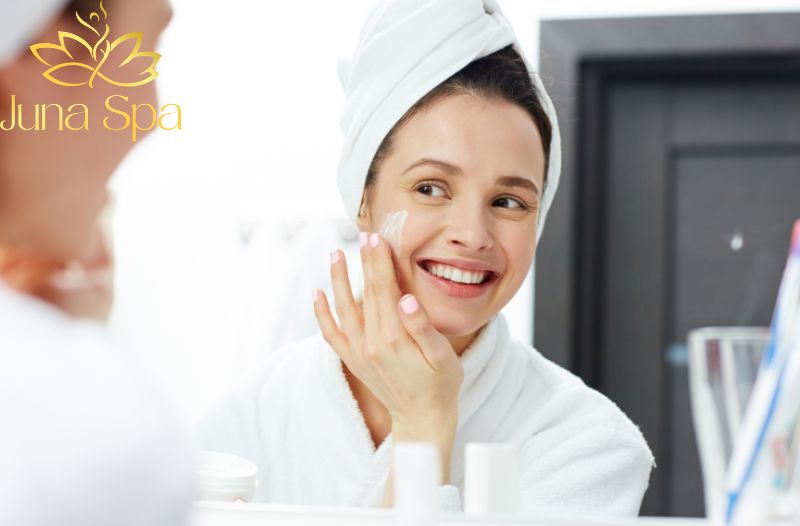 Tẩy tế bào chết nhẹ và đắp mặt nạ cấp cứu
