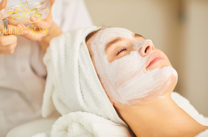 Các bước cơ bản trong quy trình chăm sóc da mặt chuyên sâu