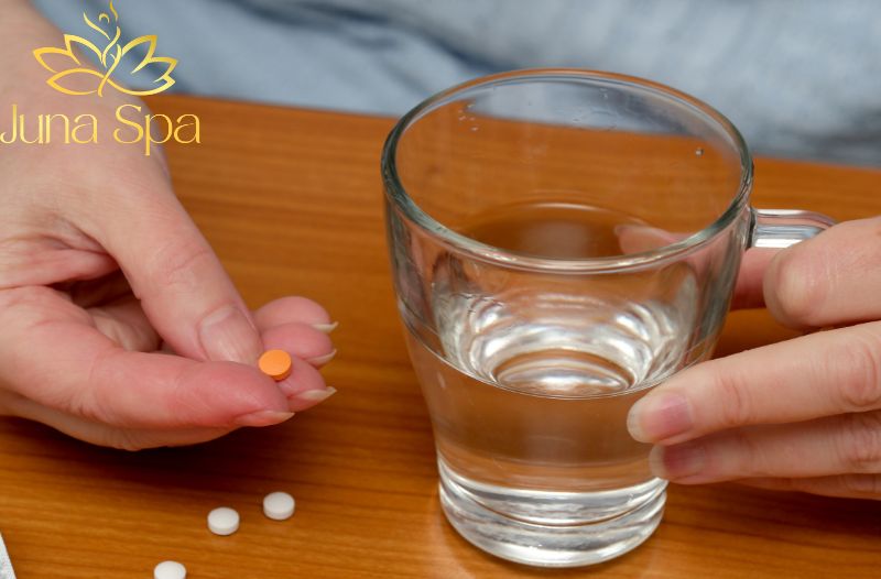 Viên uống trị mụn là gì? Cơ chế hoạt động