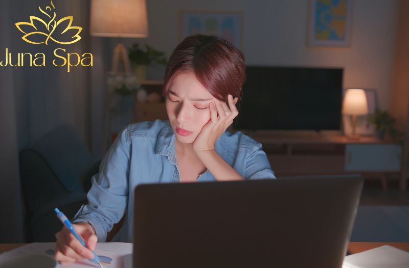 Thức khuya - Thói quen khiến da xỉn màu và lão hóa sớm