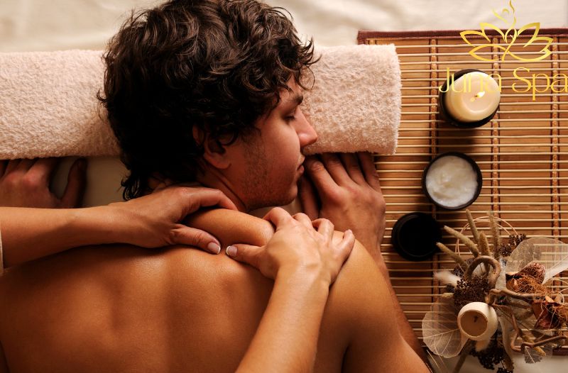 massage body và massage cổ vai gáy