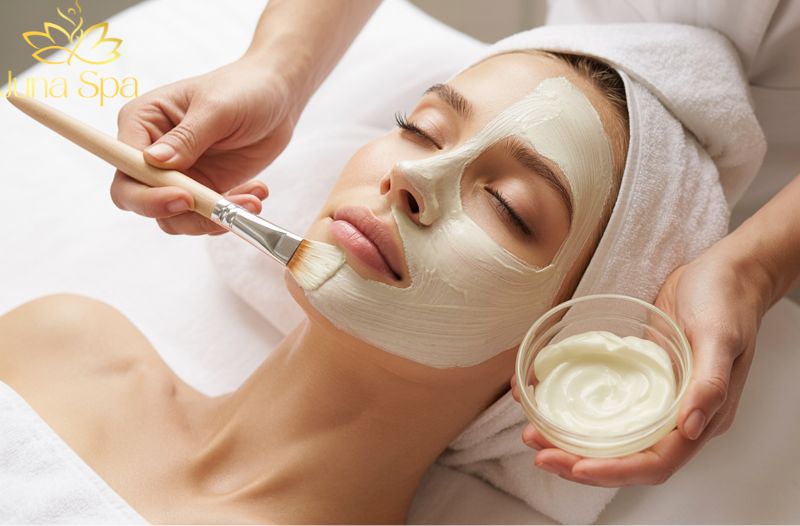 Những thói quen & liệu trình chăm sóc da không còn phù hợp sau Tết - Gợi ý phục hồi làn da khoa học