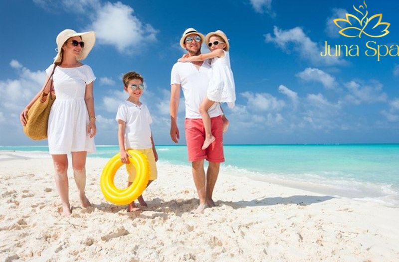Cách bảo vệ da khi đi biển để hạn chế sạm màu