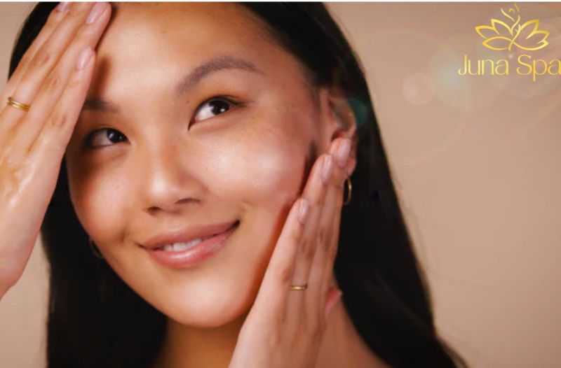Dưỡng ẩm phù hợp giúp da duy trì trạng thái cân bằng