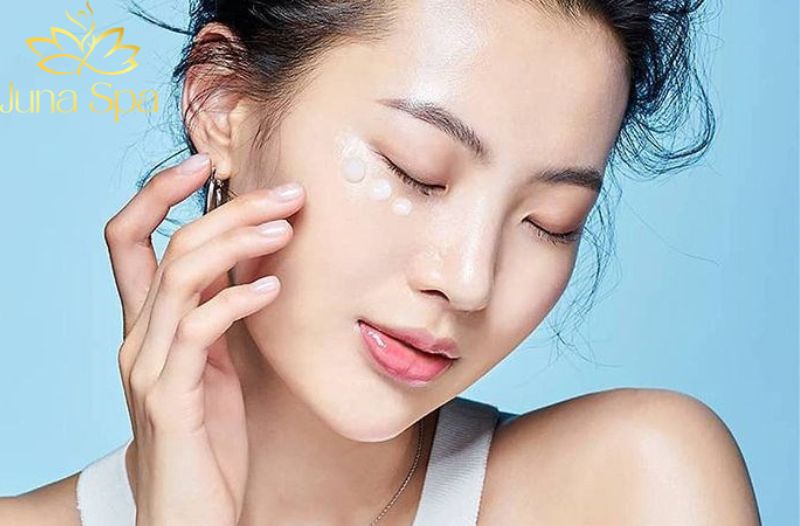 Vì sao làn da thường “xuống sắc” khi đi du lịch?