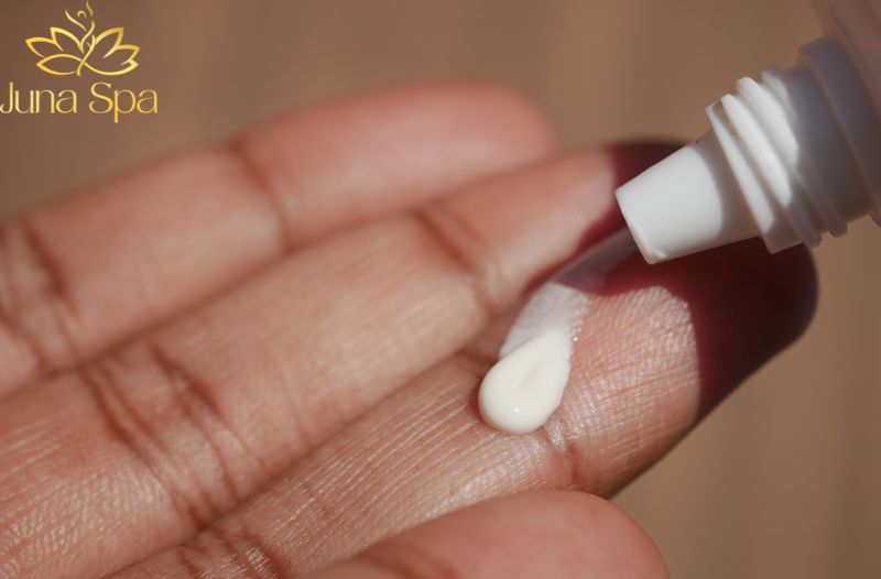 Chăm sóc da kết hợp chống nắng hằng ngày
